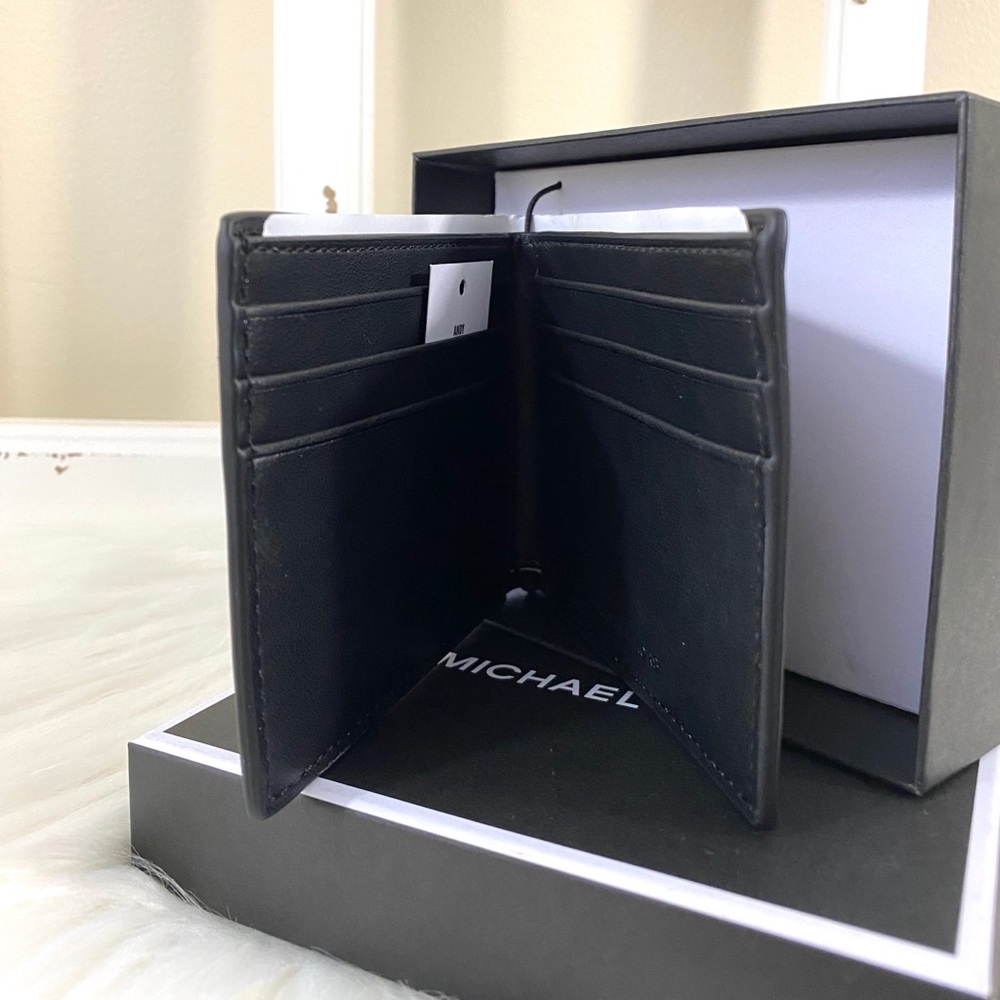 MK Andy Men’s Slim Billfold Wallet - Picture 4 of 10